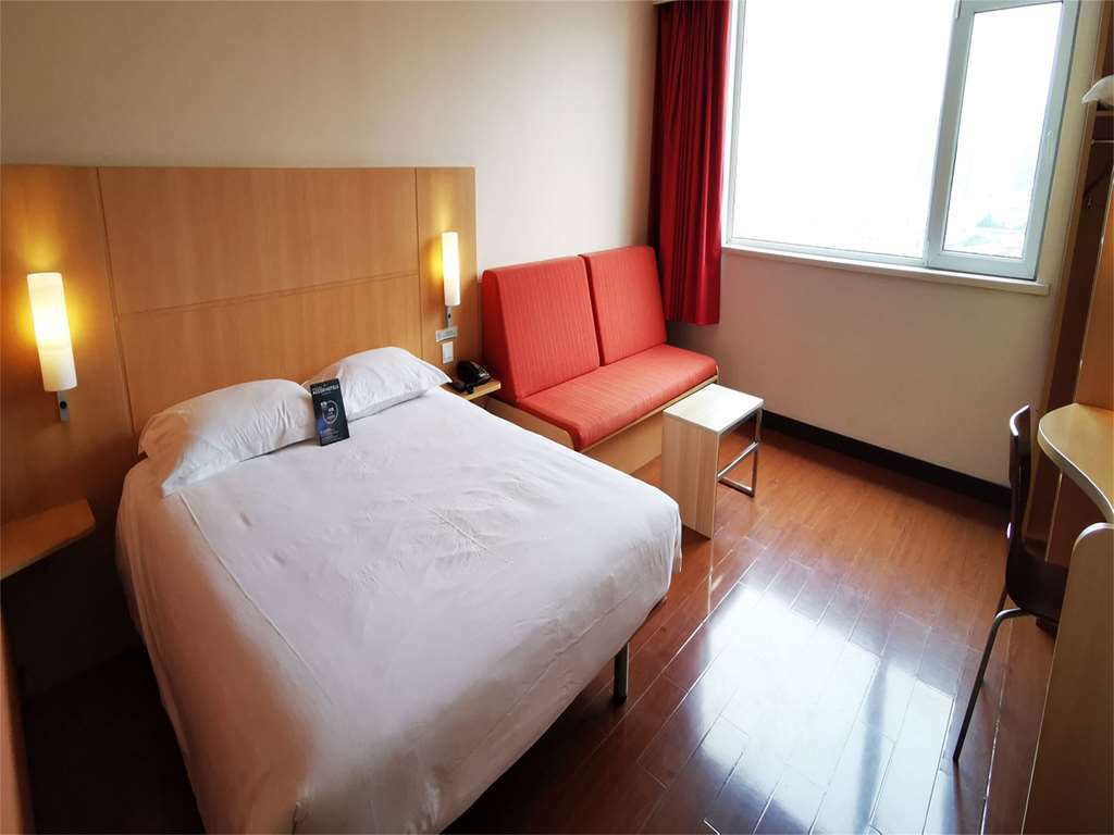 Hotel Ibis Tianjin Railway Station Zimmer foto